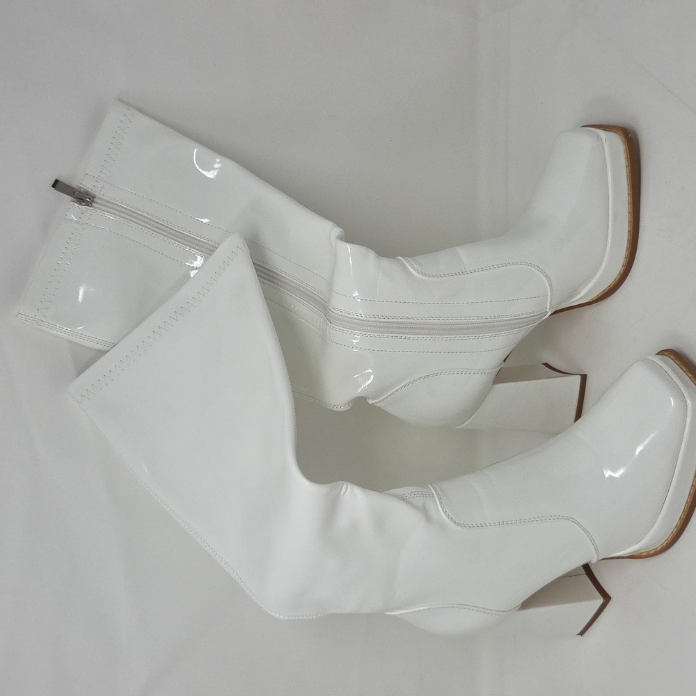 Elegant White Patent Heeled Boots